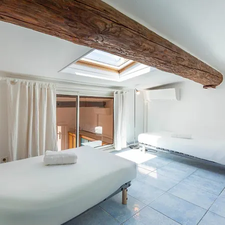 100m2 Duplex Apartment, Glimpse Of The Sea Appartement Antibes