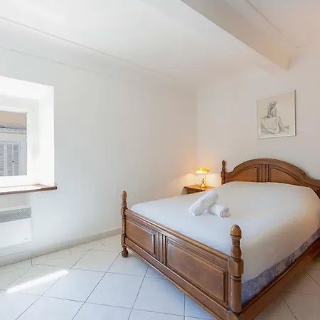 100m2 Duplex Apartment, Glimpse Of The Sea * Antibes