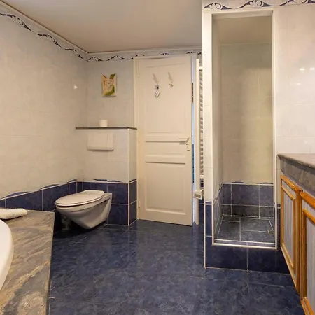 Apartman 100m2 Duplex Apartment, Glimpse Of The Sea Antibes